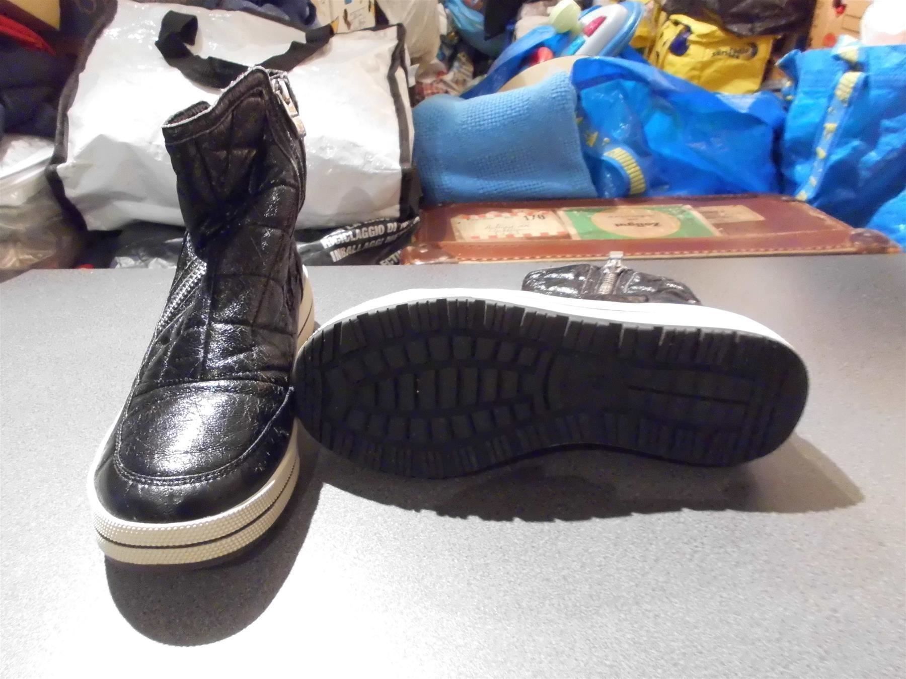 Damenschuhe: Stiefel Grösse 4,5, Caprice, schwarz, Re – Gebraucht aus Zürich von abraxas1291