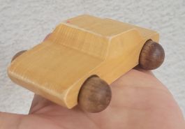 70er Jahre Holzauto im Vitali Stil