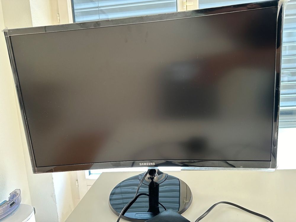 Samsung Curved Monitor 24 Zoll C24F390FHU Kaufen auf Ricardo