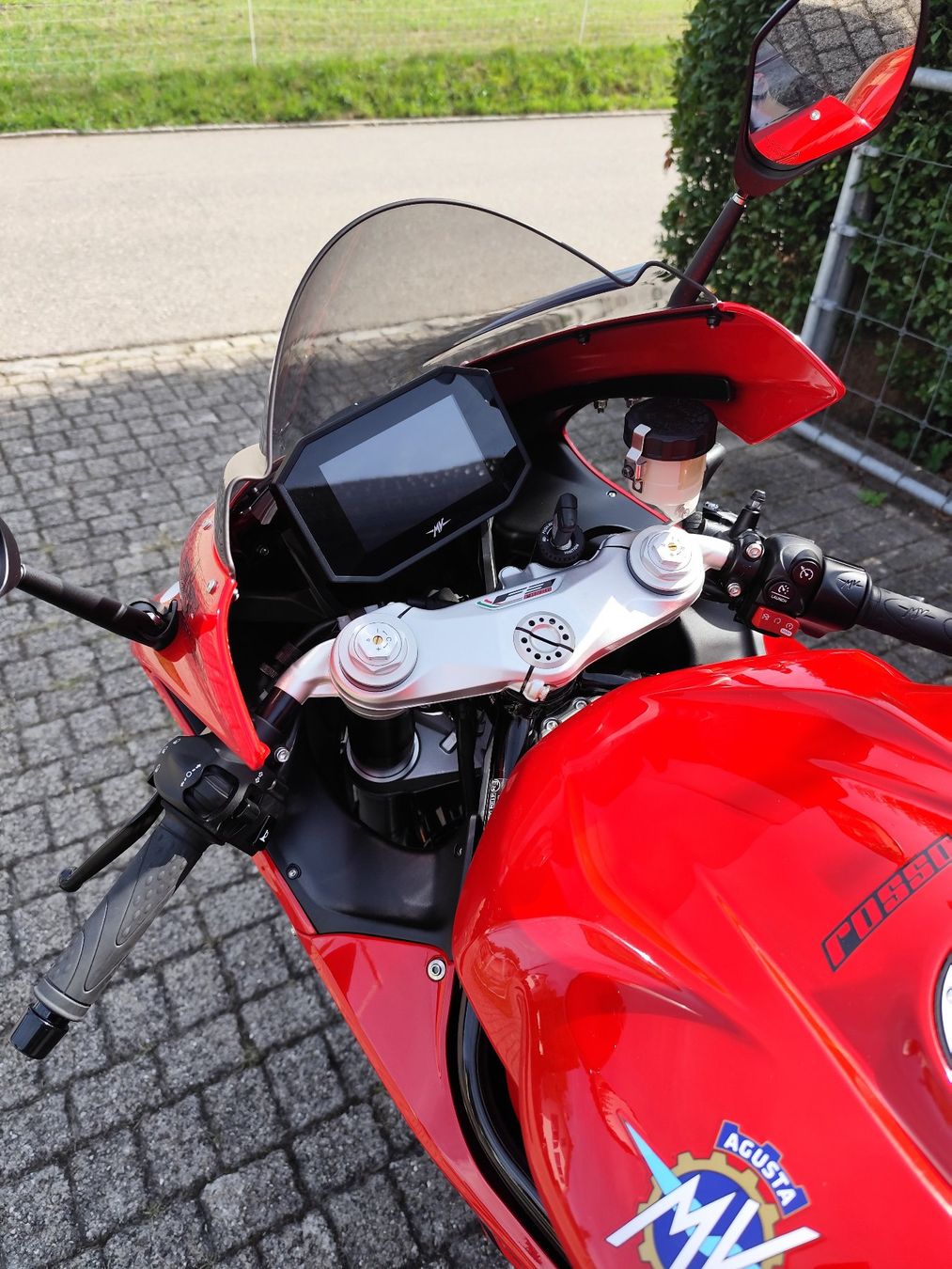 MV Agusta Strada: MV Agusta F3 800 Rosso – Difettoso da Ottikon venduto da Flateric3 3