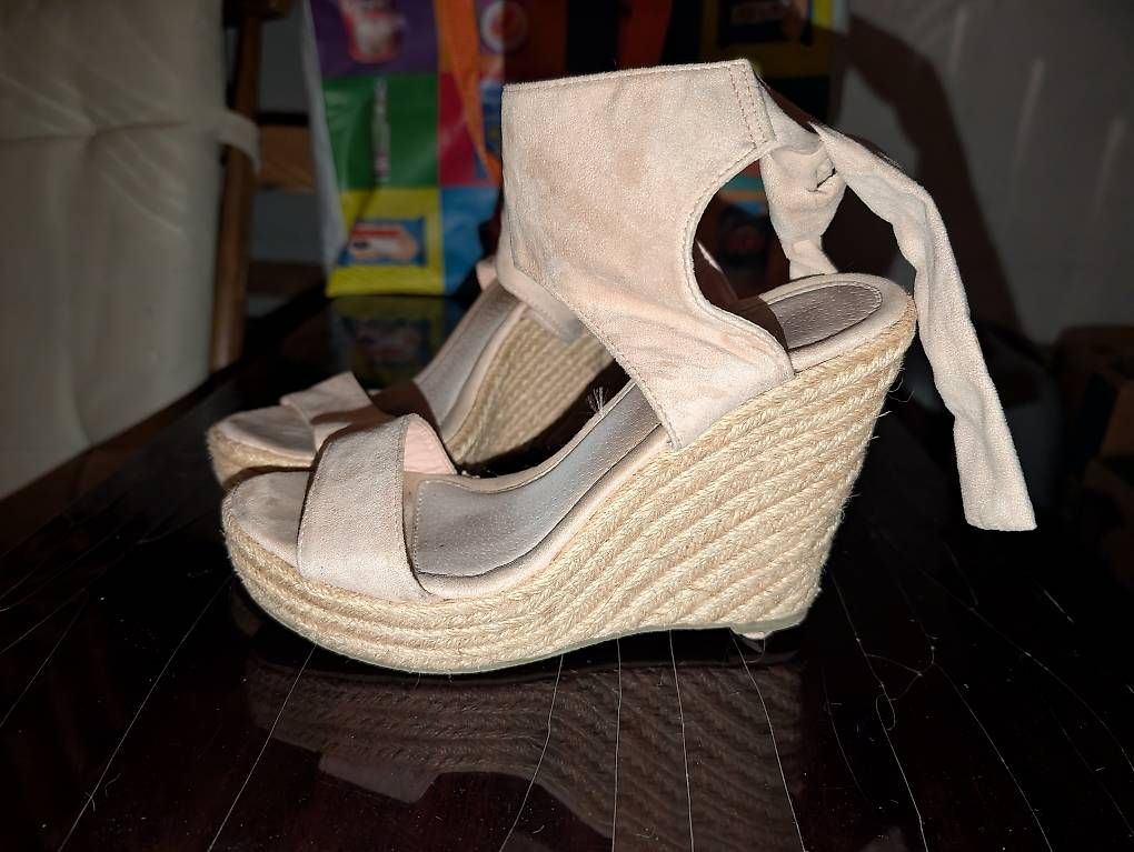 Scarpe da donna: Kilesandale  – Usato da Uzwil venduto da J.S.Weisskopf