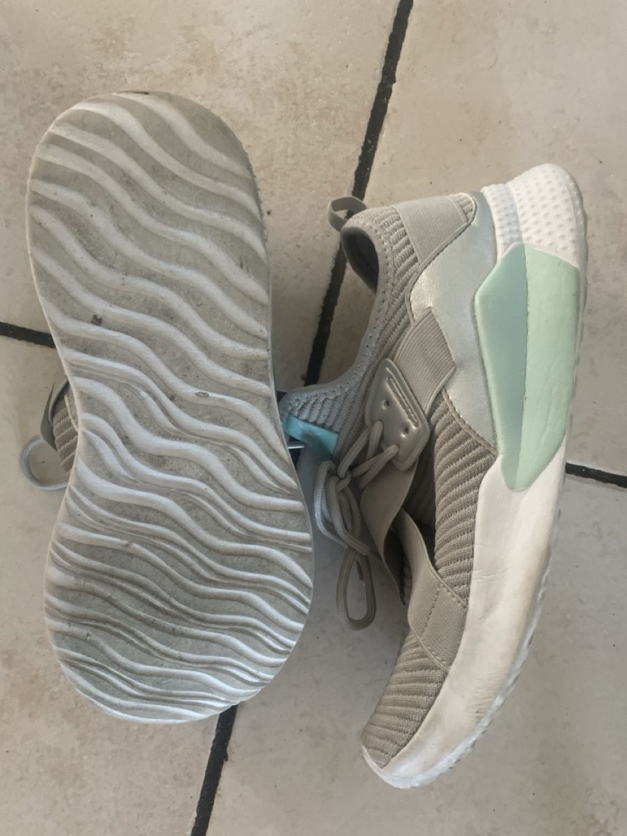 Scarpe da donna: MAX Sneakers  Gr.39, Grau, Damenschuhe, – Usato da Obergerlafingen venduto da cabo4 3