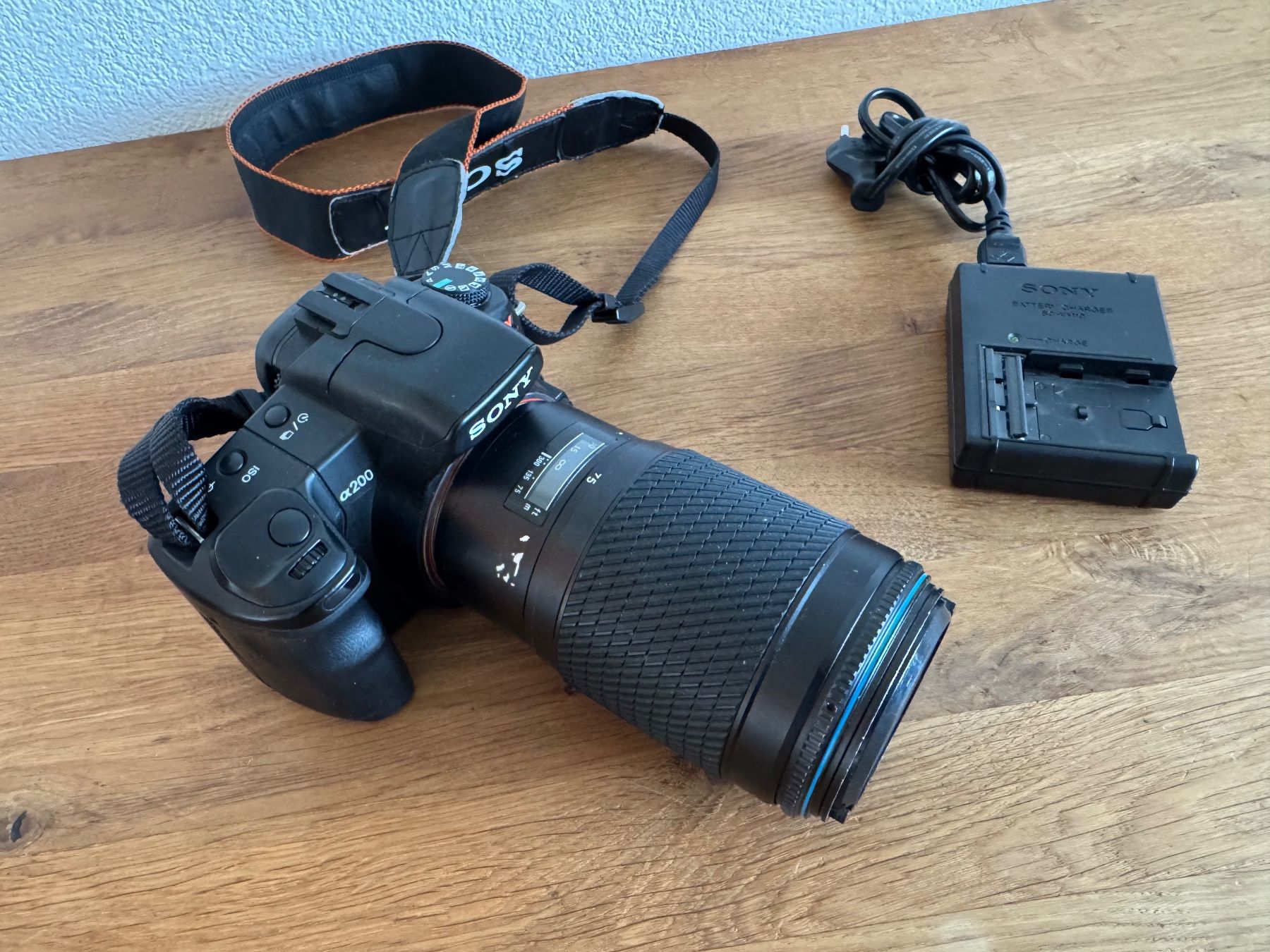 Sony Fotocamera: Sony a200 – Usato da Frauenfeld venduto da lona05 1