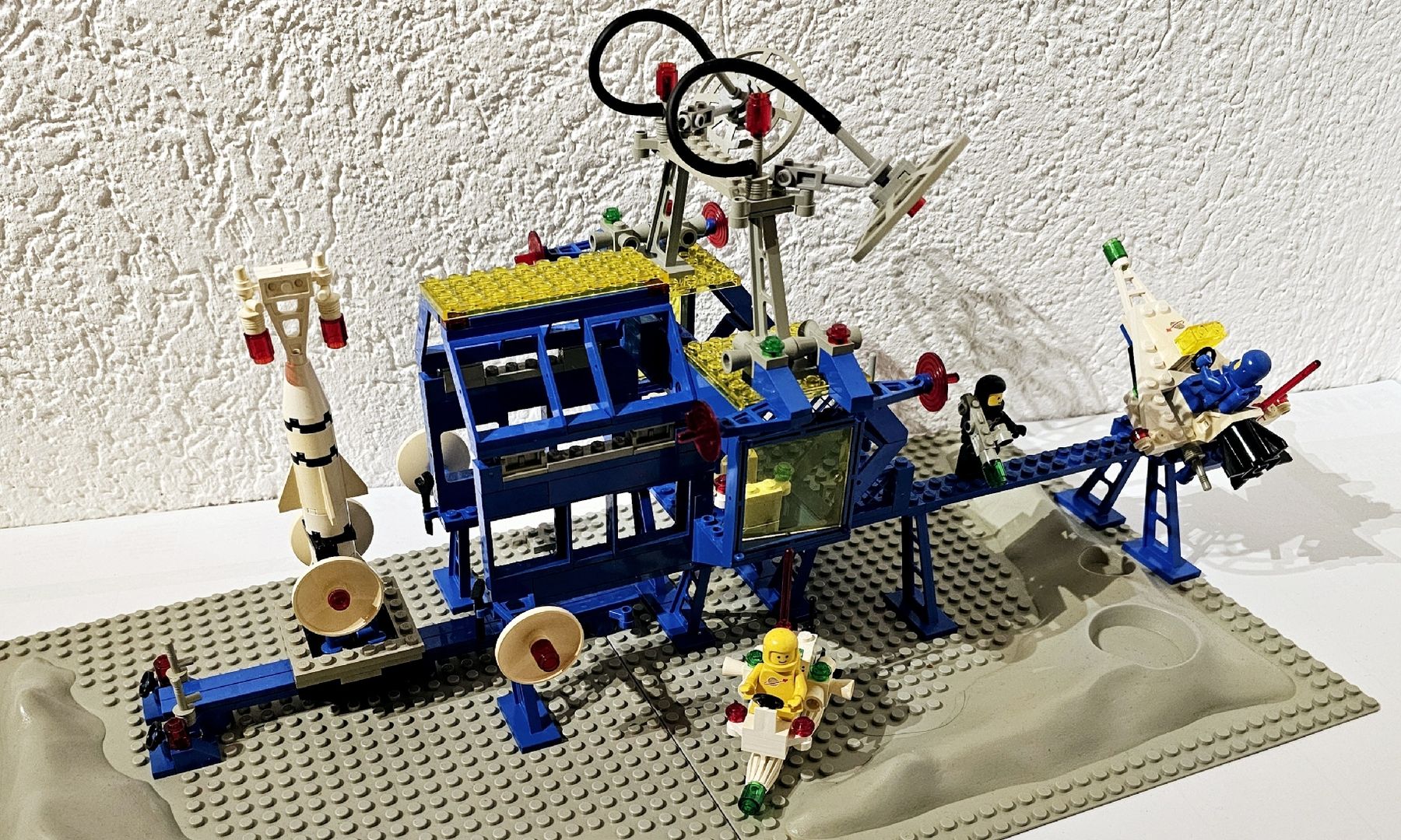 Lego Baukästen: LEGO LEGOLAND 6971 CLASSIC SPACE INTER GALAXIC COMMANDO BASE – Gebraucht aus Turbenthal von Ddanuh 3