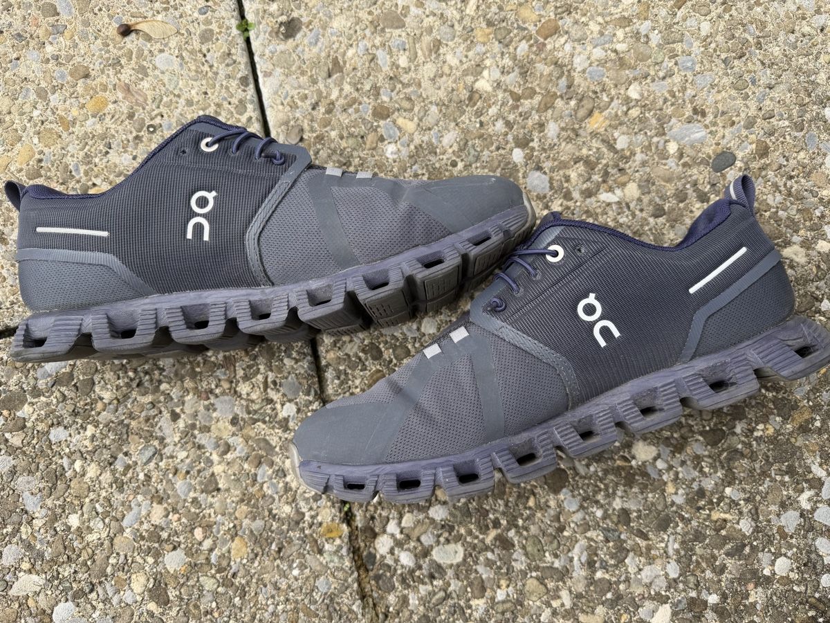 On Scarpe da uomo: On Cloud  – Usato da Winterthur venduto da EasyRS 1