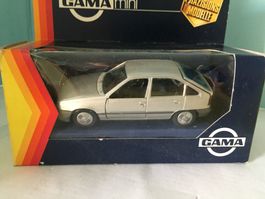 Gama mini Nr. 8119500 Opel Kadett GL