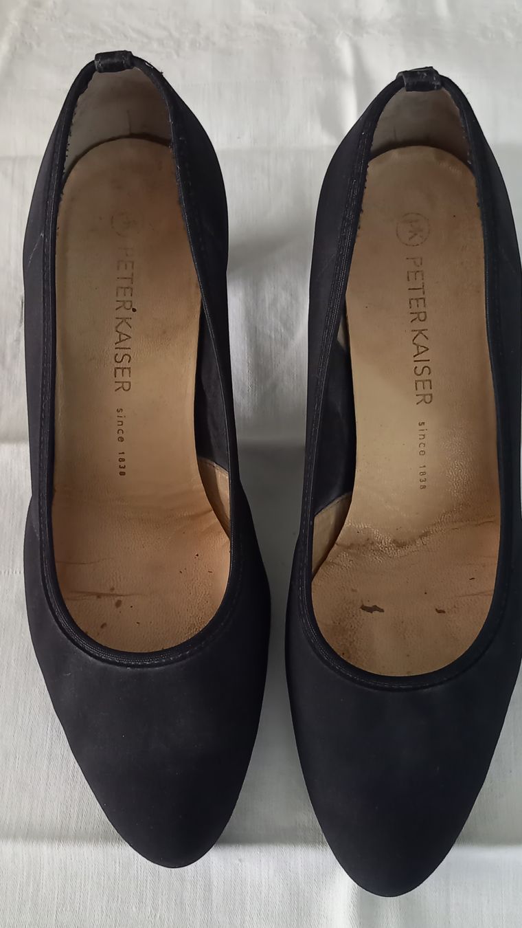 Scarpe da donna: Damen Pumps Peter Kaiser schwarz . – Usato da Hünibach venduto da rut_l6ht