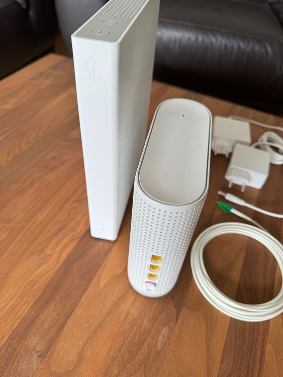 Swisscom Internet-Box 4 (Router) inkl. WLAN-Box 3 (Repeater) (Neu ...