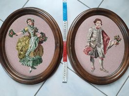 2 BRODERIES EN GOBELIN. CADRES en BOIS