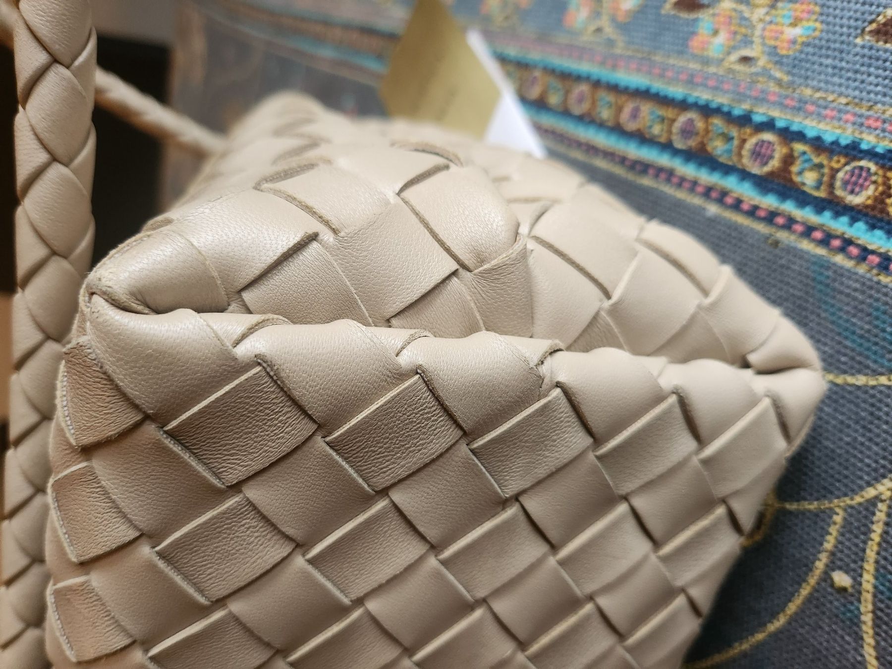 Bottega Veneta Taschen für Damen: Bottega Veneta " Andiamo. Medium. – Gebraucht aus Dietikon von Oxana01 7