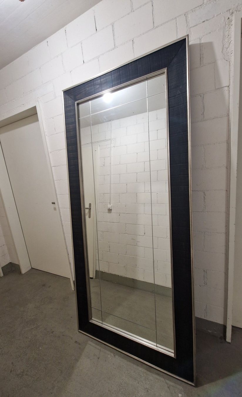 Specchi: großer Spiegel mit Holz- und Silberrand – Usato da Zürich venduto da etr_9srf