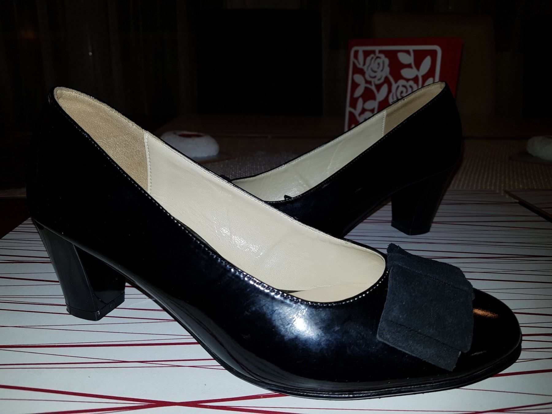 Scarpe da donna: Chaussures CONFORTISSIMO pointure 36 – Usato da Cossonay-ville venduto da Super-Price-Quality