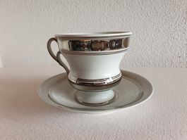 Grosse Teetasse mit Unterteller