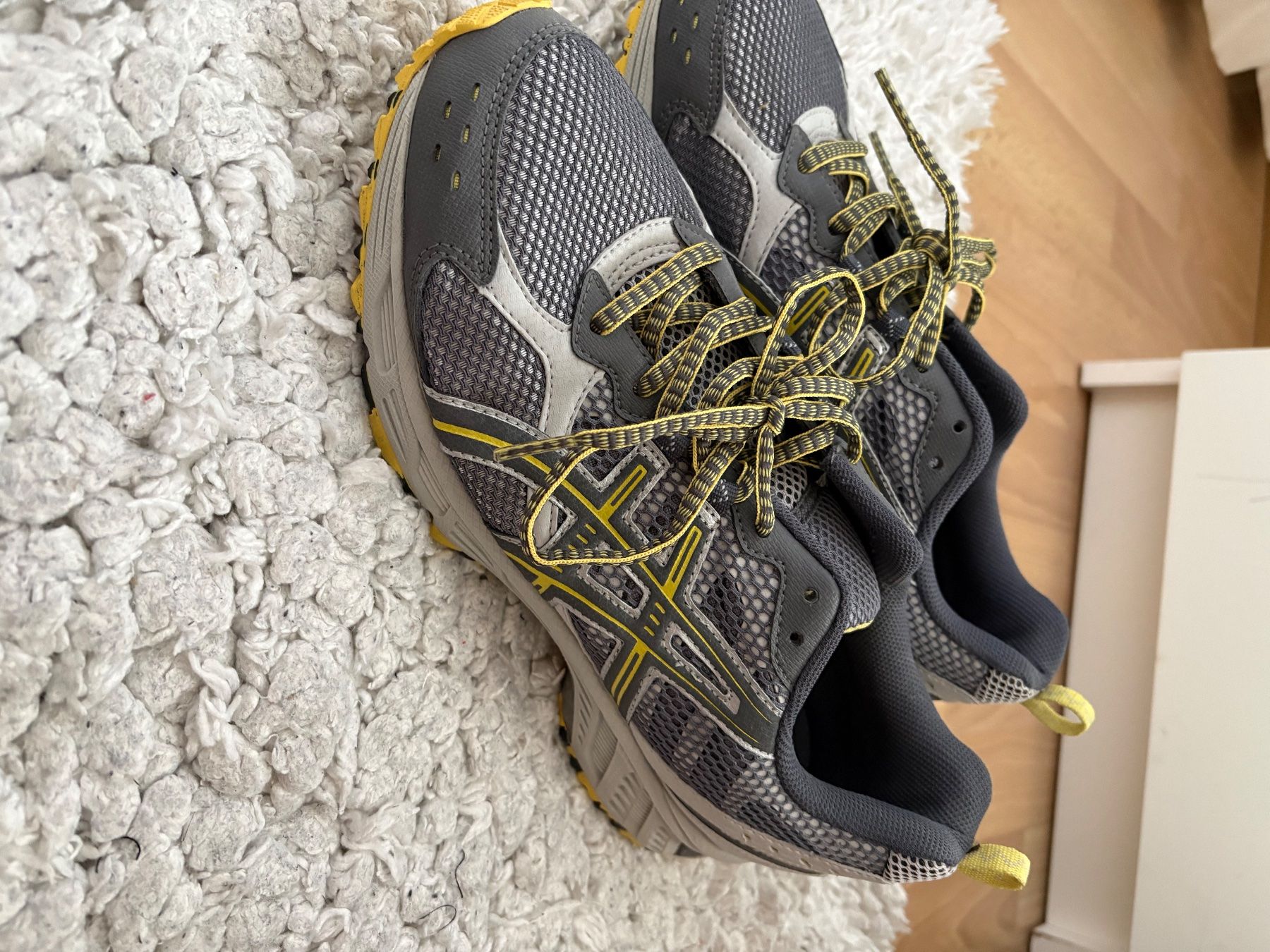 Asics Chaussures hommes: Sneakers – D'occasion à Zunzgen par mel_y6w2 4