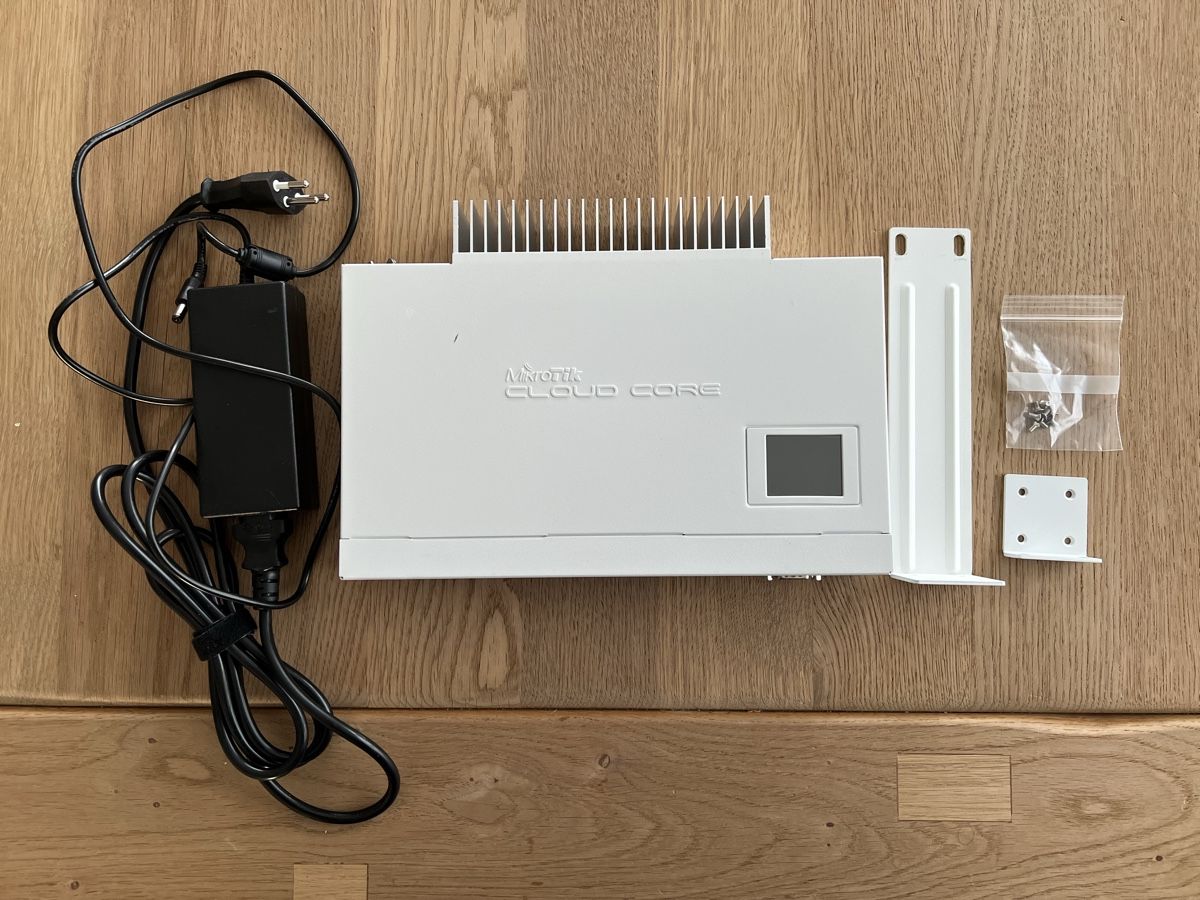 Mikrotik Modems & Router: Mikrotik Cloud Core Router CCR1009-7G-1C-1S+PC – Gebraucht aus Frauenfeld von Nocturne99 1