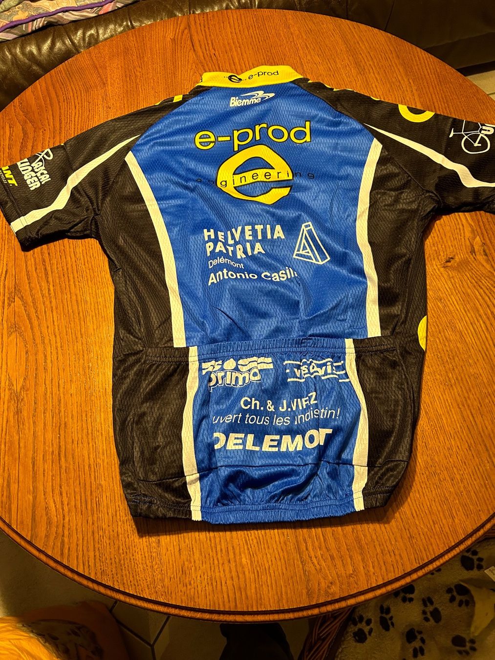 Canottiere & Pantaloni: Maillot de vélo enfants – Usato da Montsevelier venduto da Batson 1