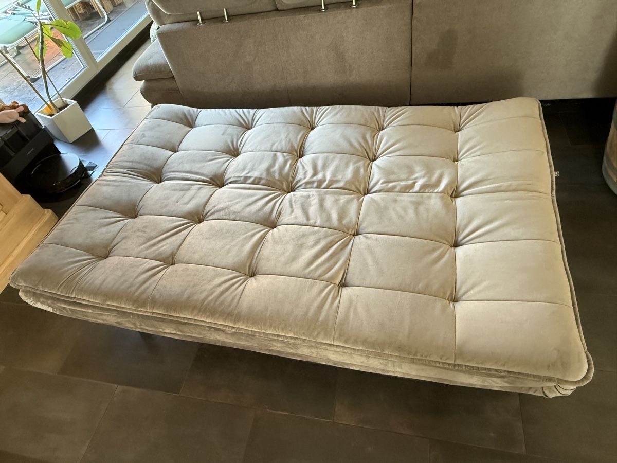 Sofas: Schlafsofa,  1x gebraucht – Neu (gemäss Beschreibung) aus Halden von Remosa 7