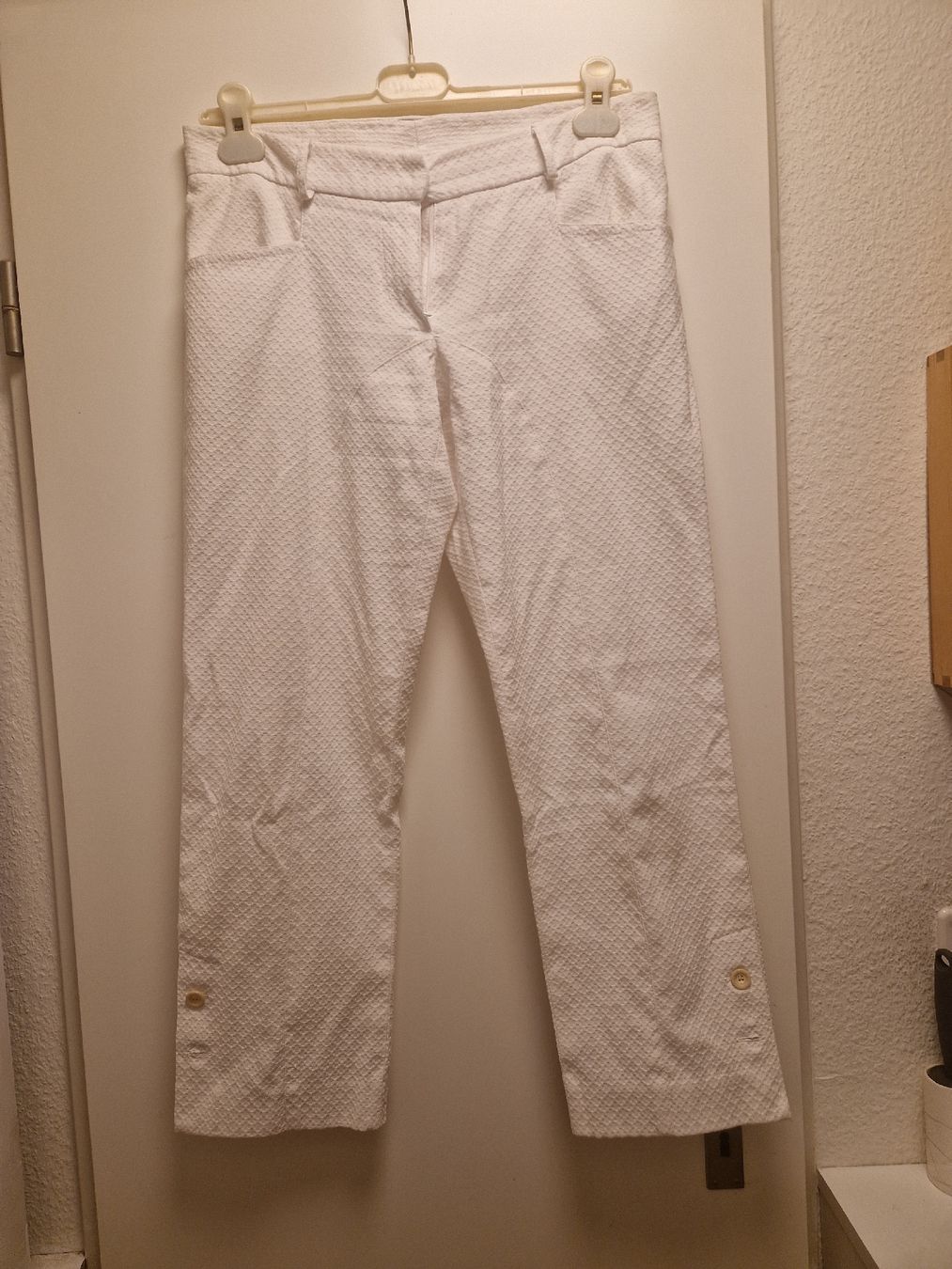Pantaloni: Capri Hose Weiss  Grösse 38 – Usato da Binningen venduto da Daja75