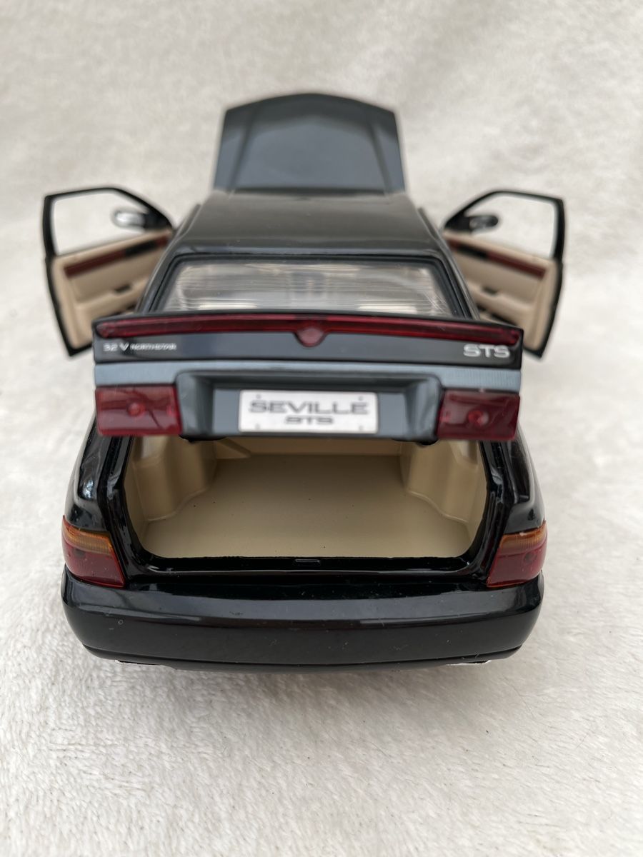 Cadillac Modellini d'auto: Cadillac Seville 1998  – Nuovo e nell'imballaggio originale da Oberweningen venduto da mer_2yn9 3