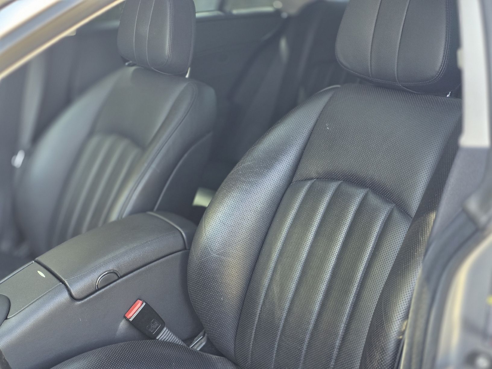 Mercedes-Benz Automobili: Mercedes Cls 350 Cdi – Usato da Niederwangen BE venduto da dar_h2qc 7