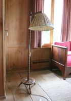 Rustikale Holz-Stehlampe Vintage - Landhausstil ab 1.-