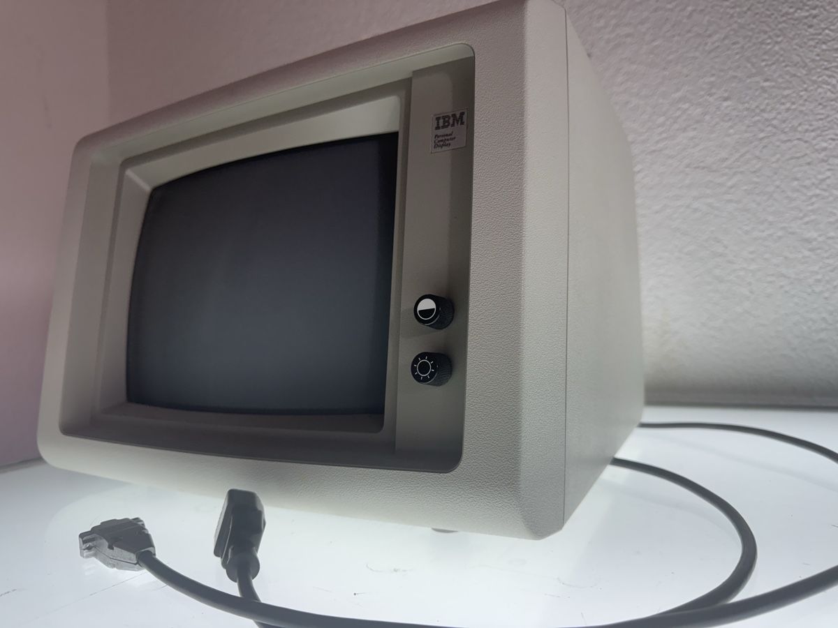 IBM Monitore: IBM Monitor – Gebraucht aus Zürich von mat_rw96