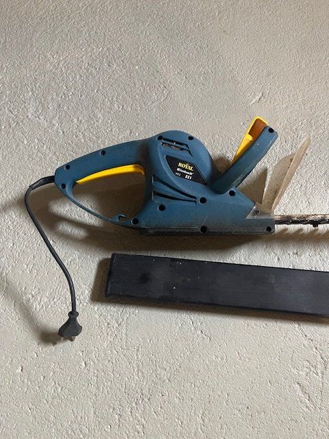 Einhell Tutti gli attrezzi: Royal Heckenschere 551 – Usato da Wilen (Sarnen) venduto da Corado 2