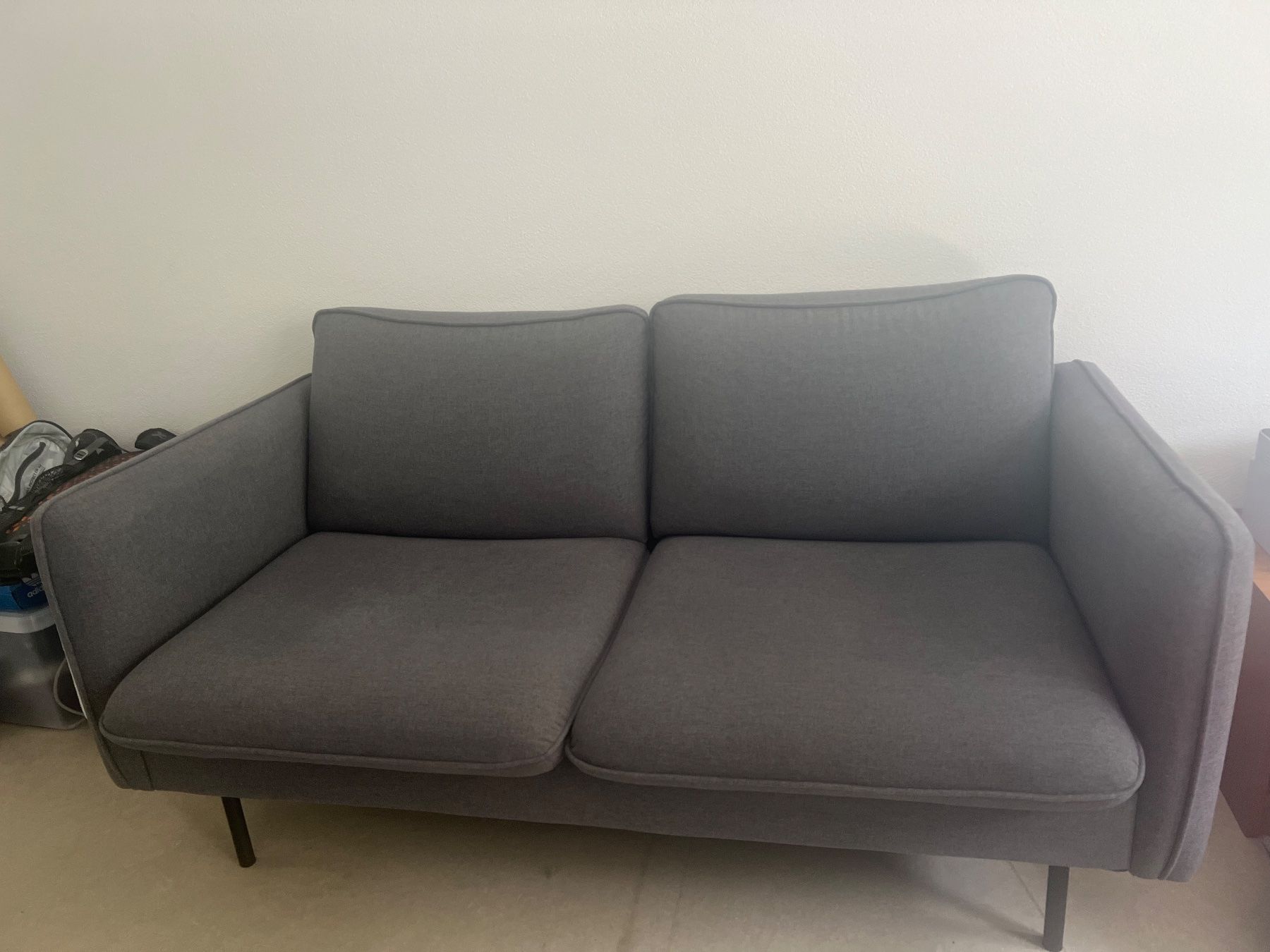 Divani: Zweisitzer-Sofa in gutem Zustand. – Usato da Chur venduto da ste_68pt