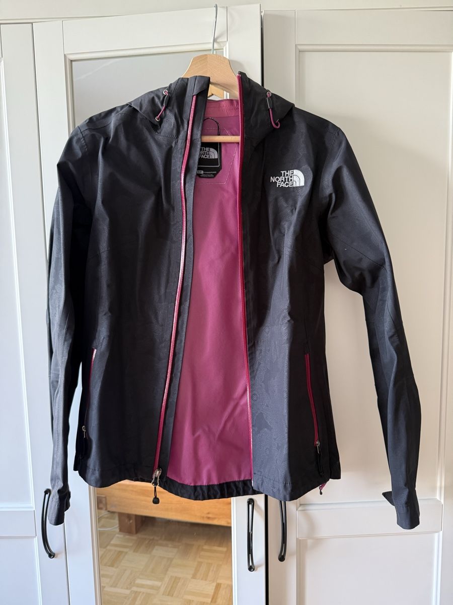 North Face Giacche: The North Face Damen Regenjacke, Grösse S – Nuovo (secondo la descrizione) da Muri b. Bern venduto da mar_q2qr