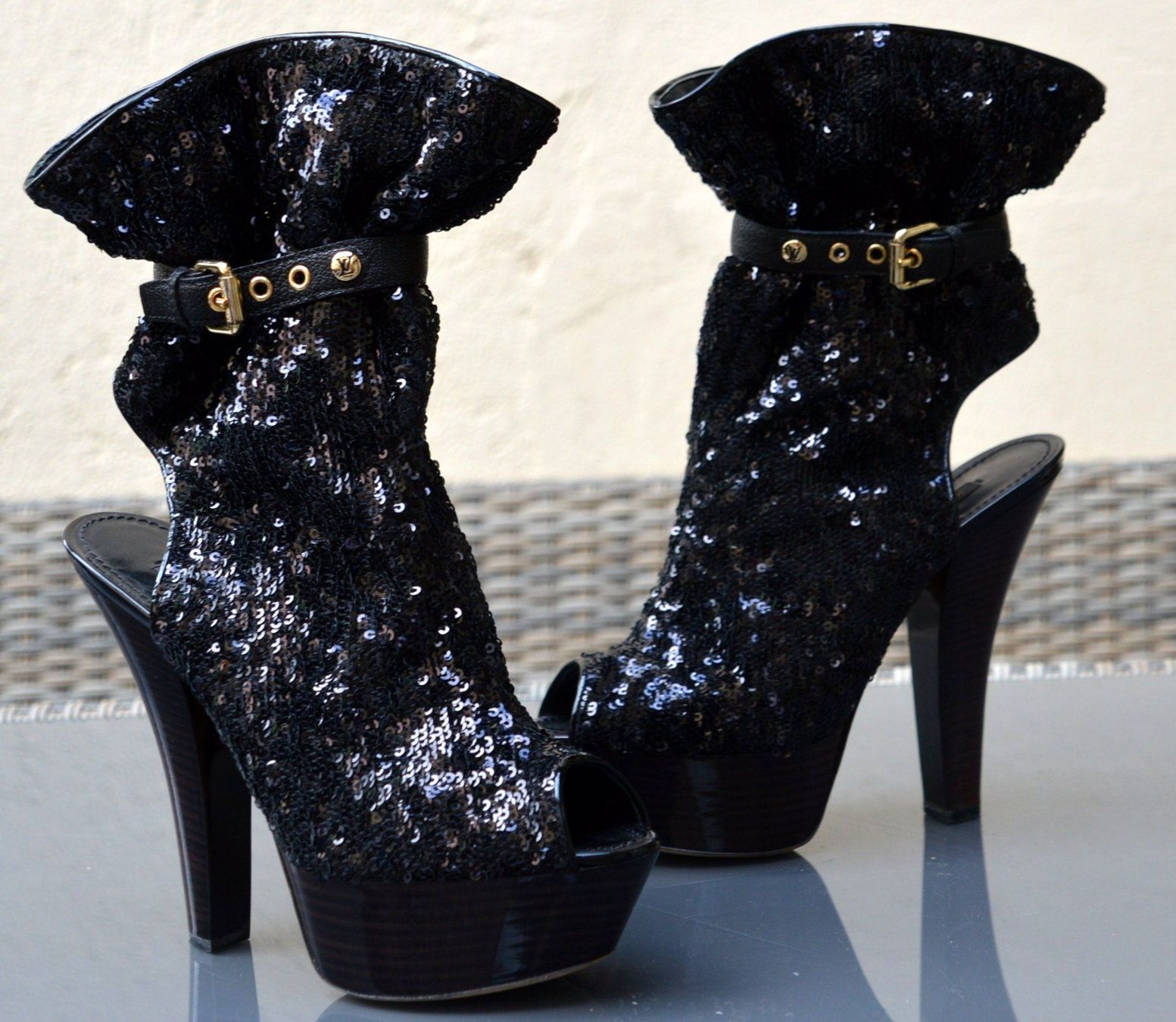 Louis Vuitton Scarpe da donna: Boots / bottes Louis Vuitton Runway Peep Toe .38 – Usato da Collonges venduto da Auganien 5
