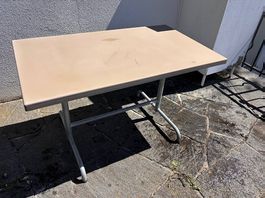 Gartentisch Klassiker