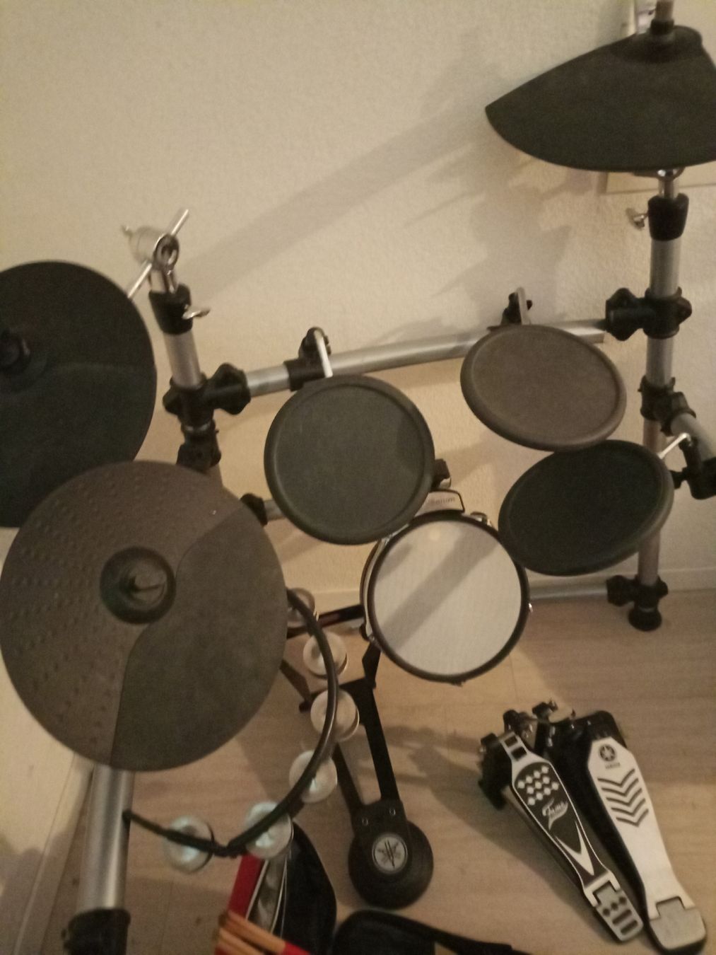 Yamaha Strumenti musicali:  E-Drum Schlagzeug – Usato da Schmerikon venduto da ellemi_ 6