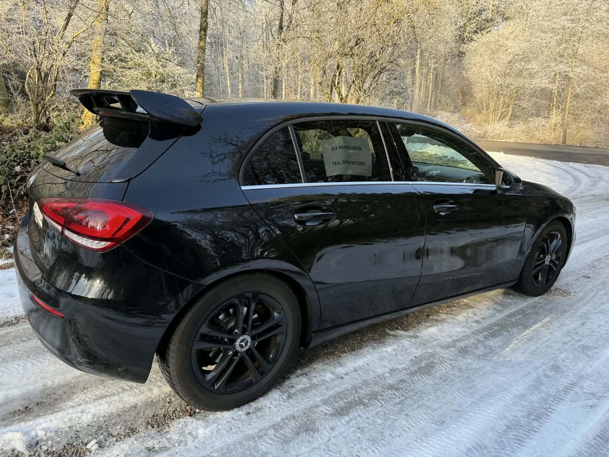 Mercedes-Benz Automobili: Mercedes Benz – Usato da Bassersdorf venduto da Elekes 1