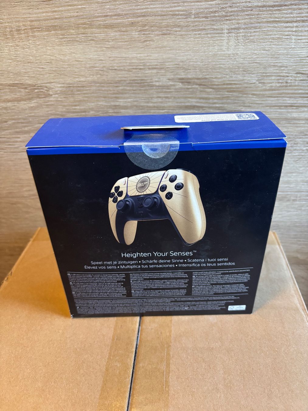 Sony Manettes: PlayStation 5 DualSense Controller First Light Edition Neu – Neuf avec emballage d'origine à Widnau par Puch-Garage 1
