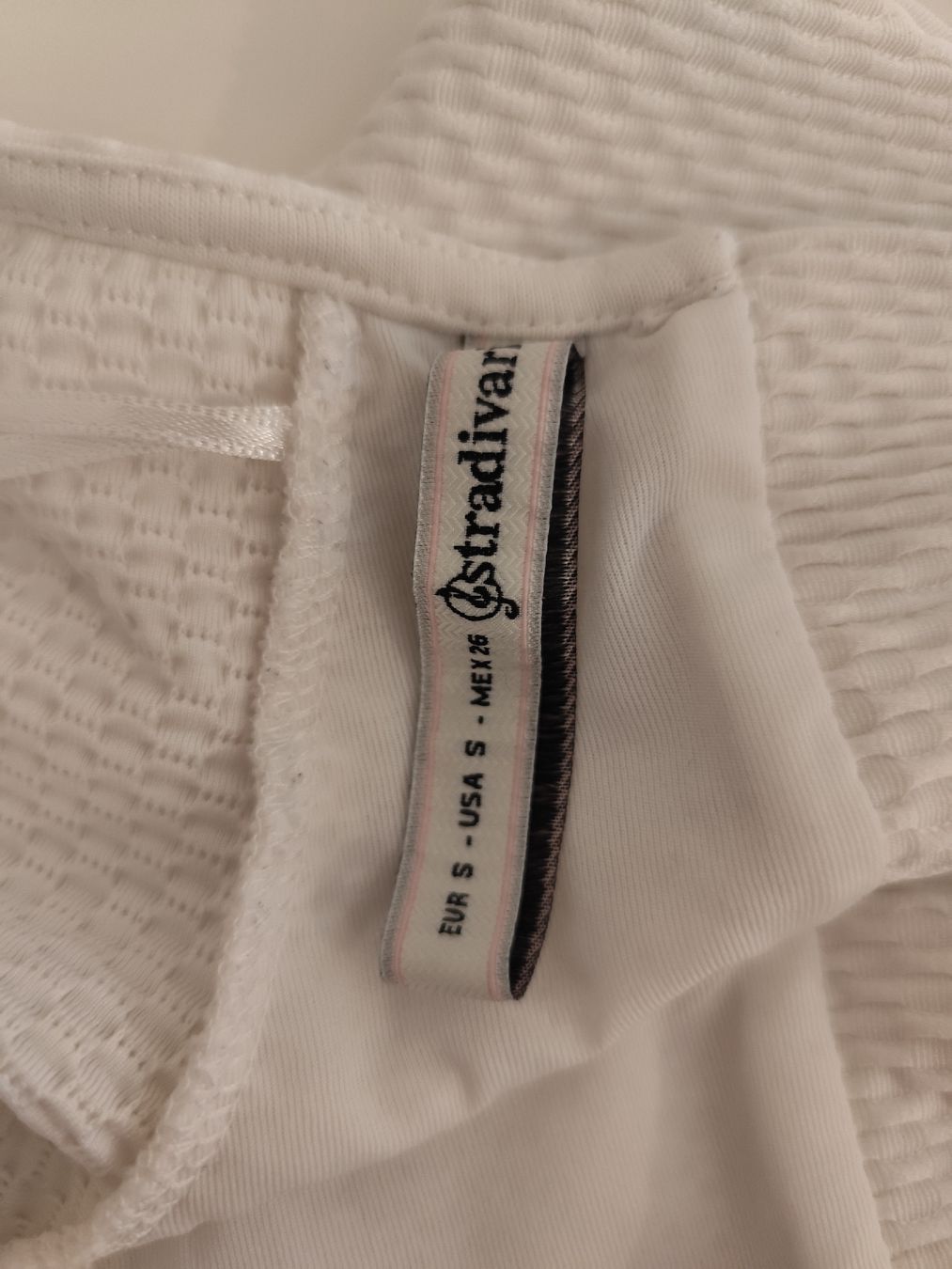 Stradivarius Top: Top Gr. S – Usato da Stettlen venduto da gpa18 2