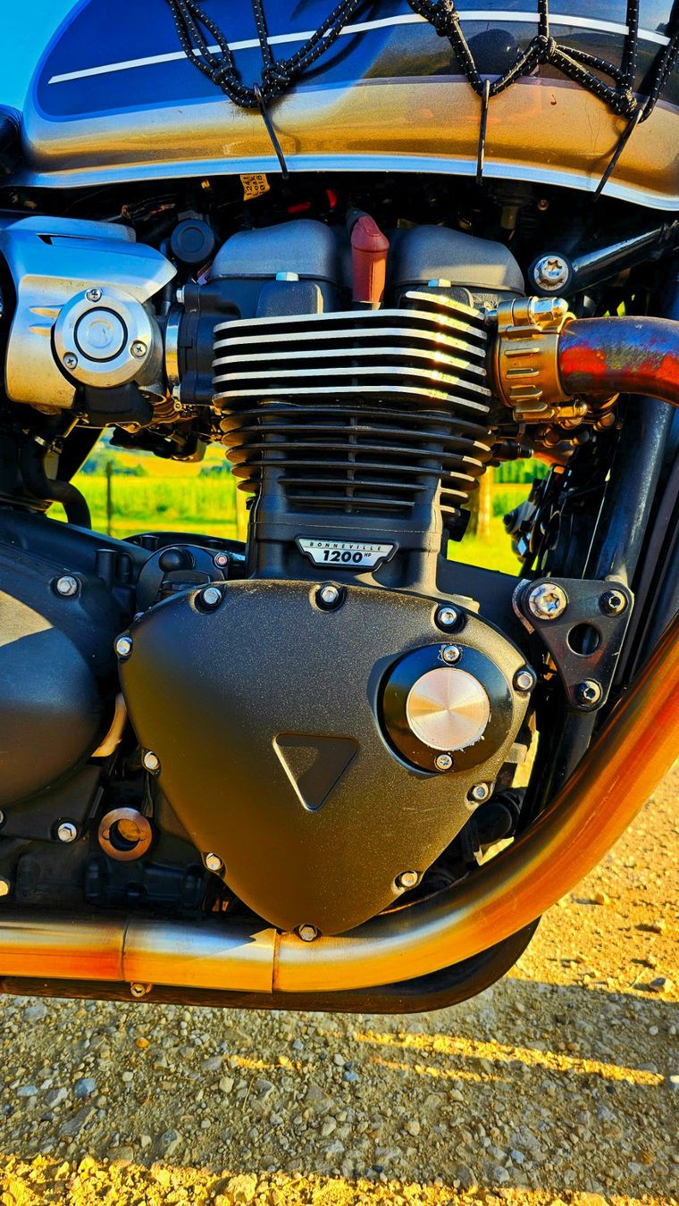 Triumph Strada: Triumph Speed Twin 1200 – Usato da Lausanne venduto da AlexDom96 7