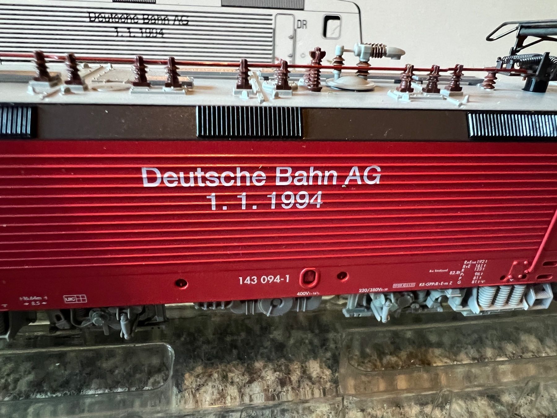 Märklin Modelleisenbahnen: Märklin 83443 BR143 DB 1.1.1994 Delta Digital – Neu (gemäss Beschreibung) aus Sion von noe_b5w8 3