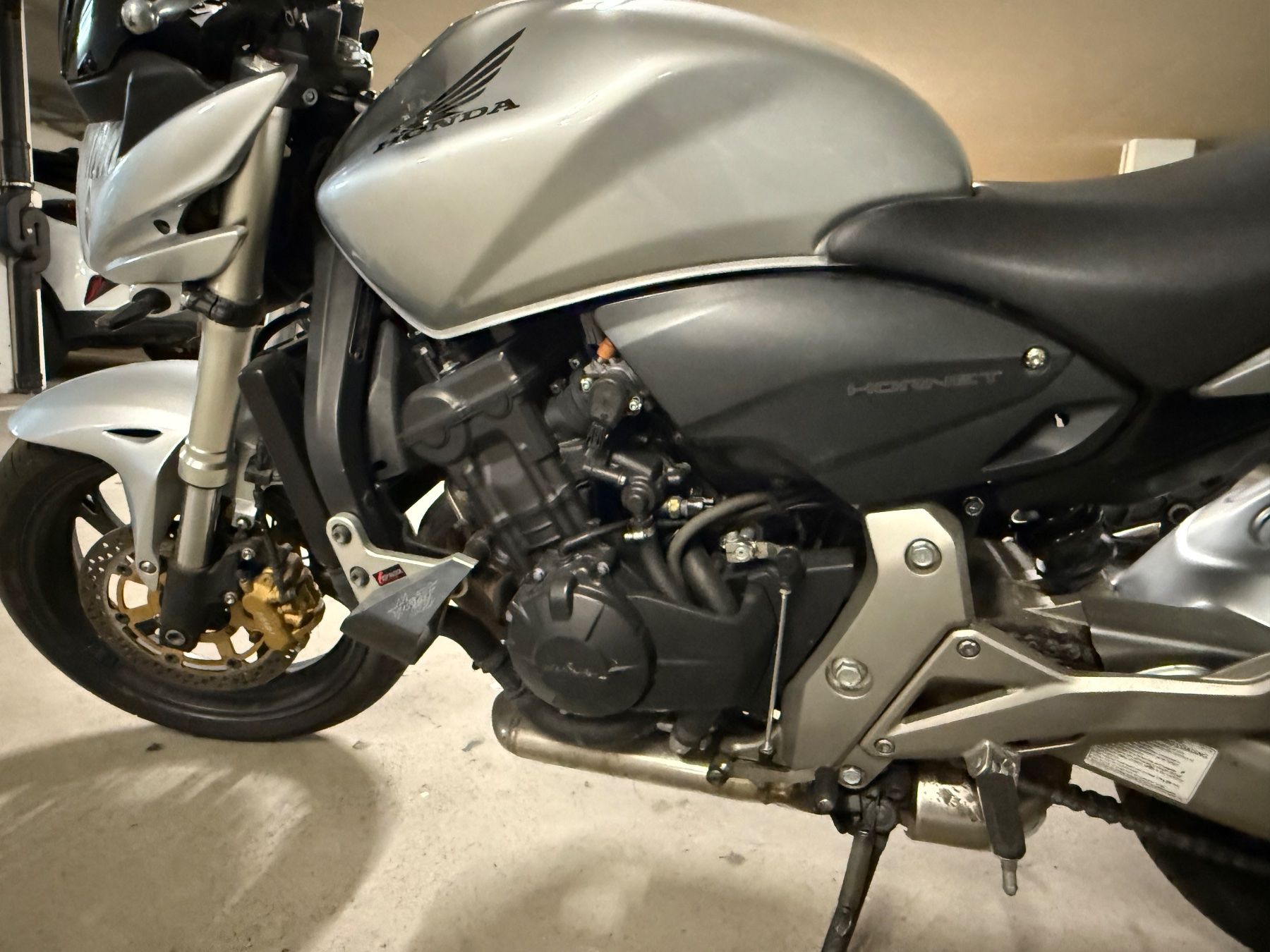 Honda Strada: Motorrad Honda CB600F – Usato da Basel venduto da fat_789n 3