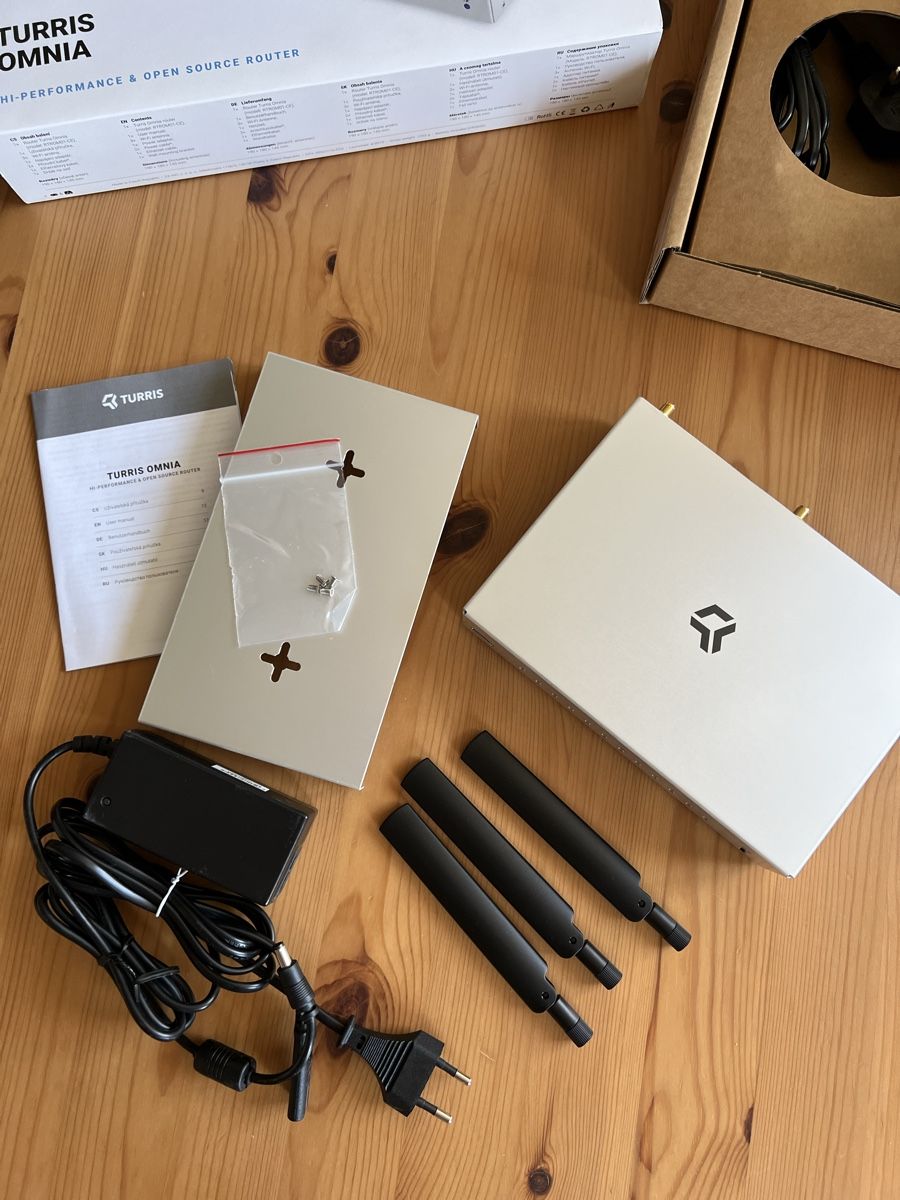 Modem & Router: Turris Omnia Router – Usato da Schlieren venduto da JordiV 1