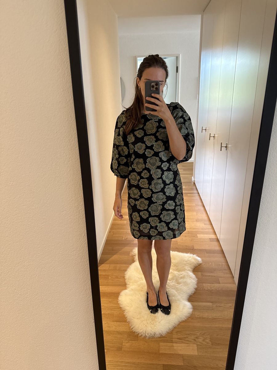 Vestiti: Second Female Kleid, Gr. S, Blumenmuster – Nuovo (secondo la descrizione) da Uster venduto da CharlotteVN