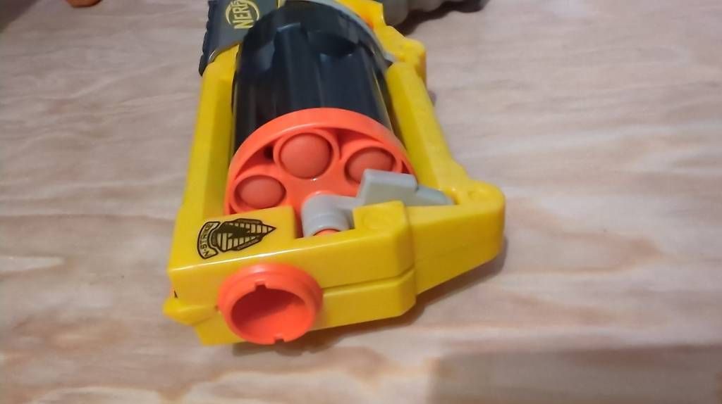 Nerf Giocattoli: Nerf Spielpistole – Usato da Stans venduto da Fabdc 1