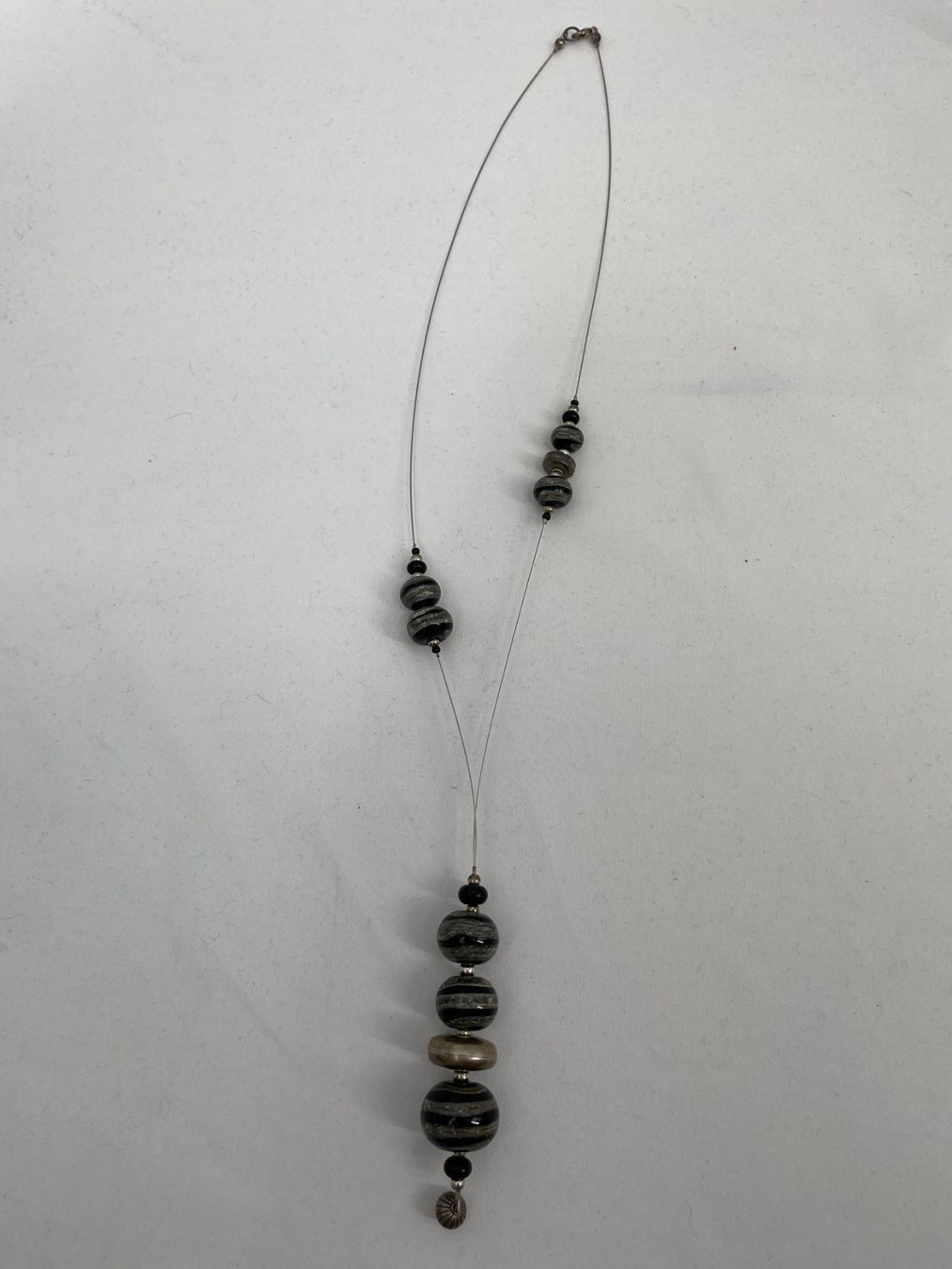 Catenine: Collier Perle gris/ noir – Usato da Lausanne venduto da PlusValue_Lausanne 1