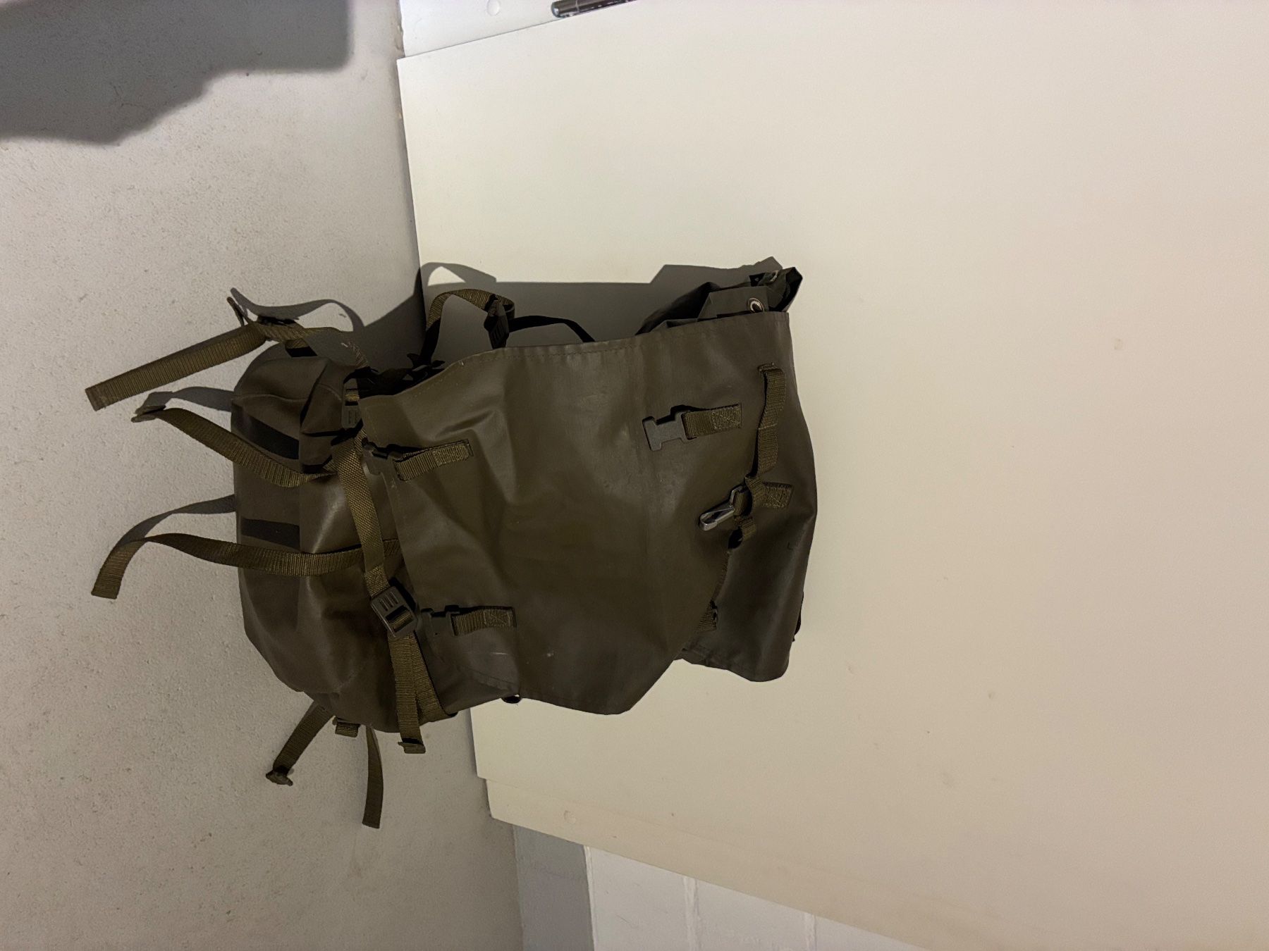 Schweizer Armee Rucksäcke: Schweizer Armee Rucksack – Gebraucht aus Wohlen AG von Robballantine 4
