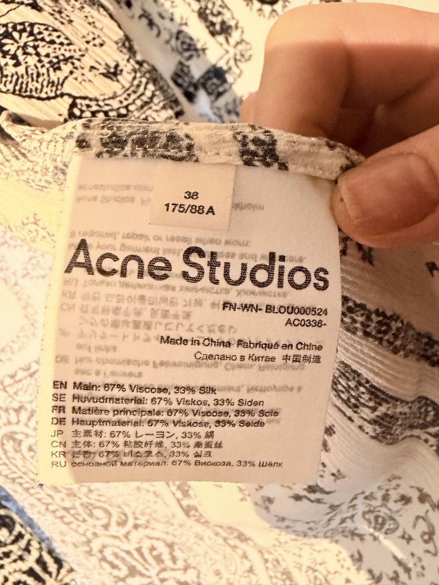 Acne Studios Tops: Bluse Acne Studios weiss schwarz gemustert Grösse 38 – Neu (gemäss Beschreibung) aus Zürich von Michelleanca 2