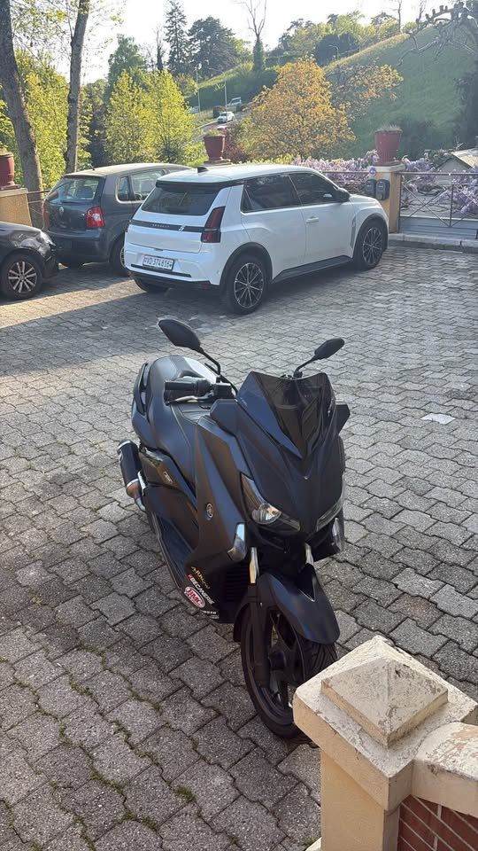 Yamaha Scooter: Yamaha X MAX YP250RA - DEFECTUEUX – Difettoso da Fribourg venduto da jimiJ13 4