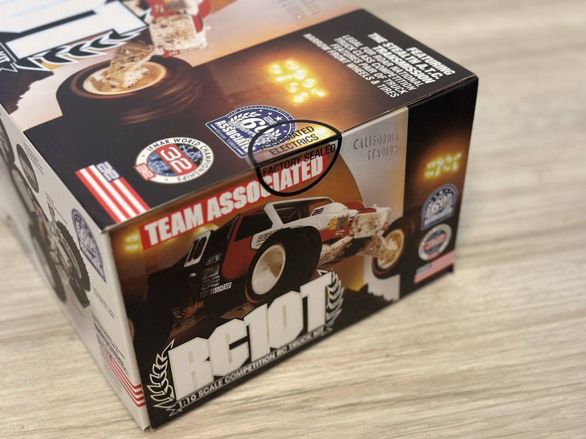 Modellismo RC: Team Associated RC10T release Modell – Nuovo e nell'imballaggio originale da Spreitenbach venduto da alishaesseiva 2