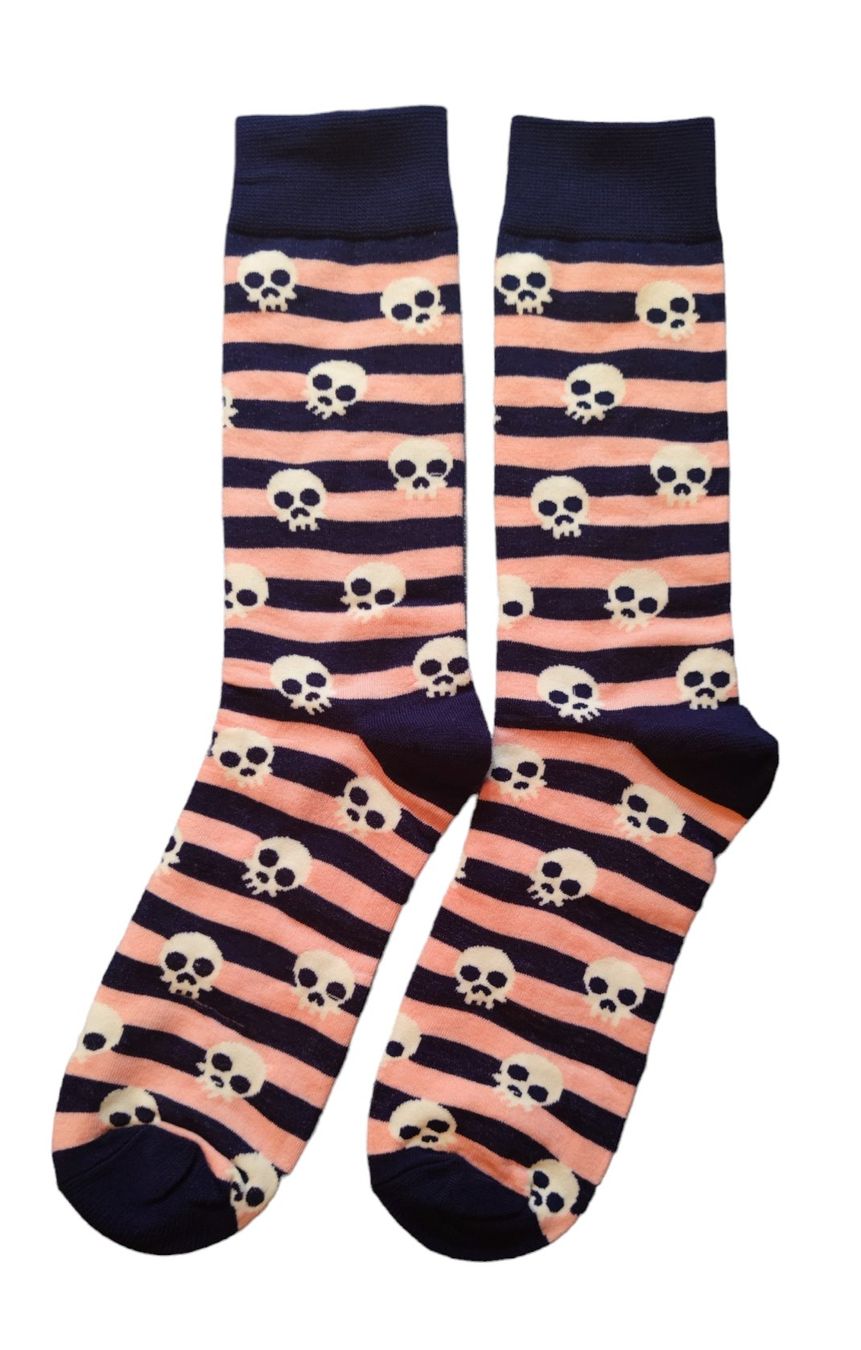 Socken: Socken Helloween / Totenköpfe / Skull – Neu und originalverpackt aus Zürich von amysmith 1