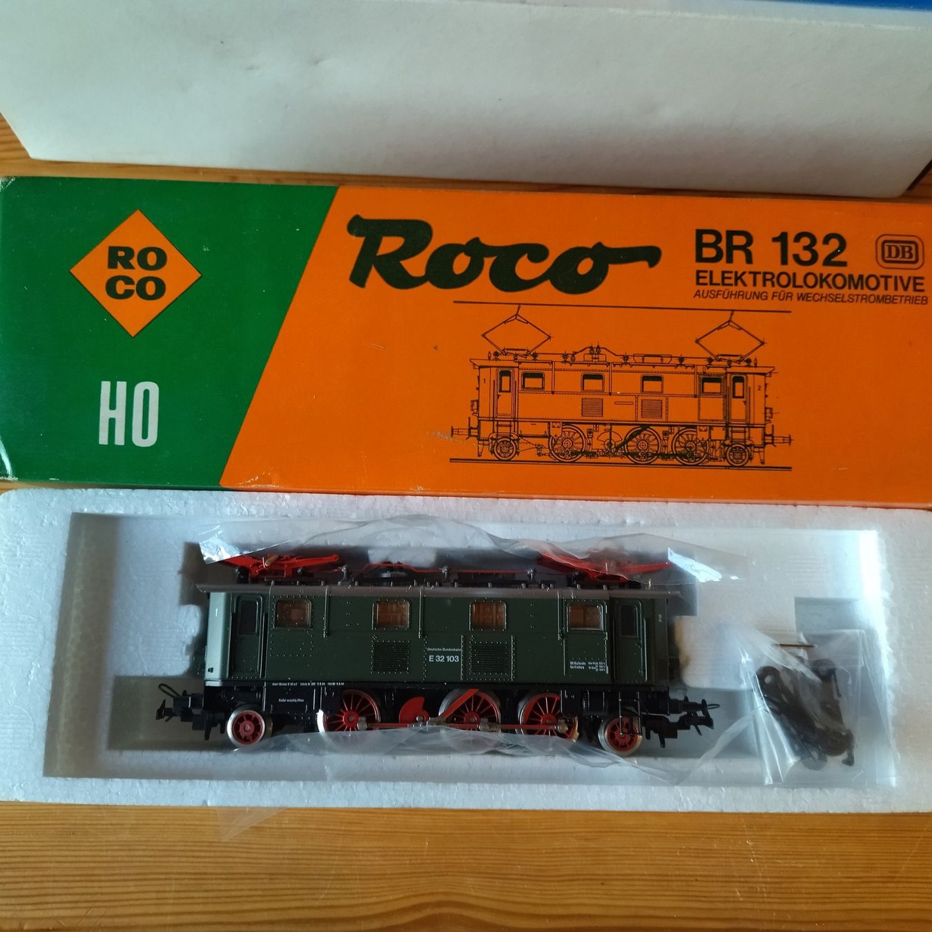 Roco Modellini di ferrovie: Roco Lok BR 132 (976) – Usato da Basel venduto da BeanieUp 5
