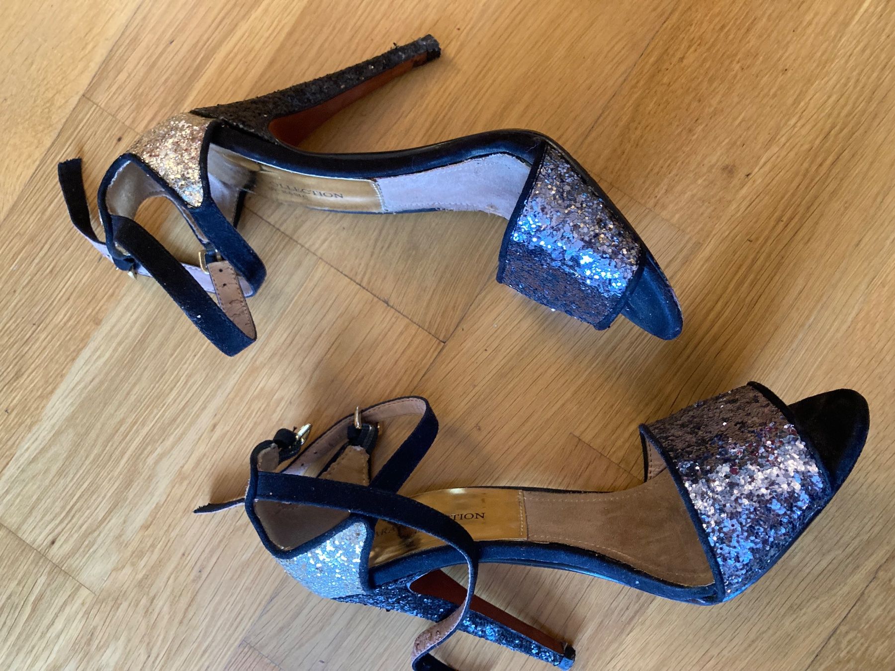 Zara Scarpe da donna: Festive sparkly Sandals, Zara Basics 2012 – Usato da Luzern venduto da AM2nd 2
