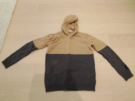 Sehr schöne Alive Kapuzen Strickjacke Gr. 134/140 Bueb.